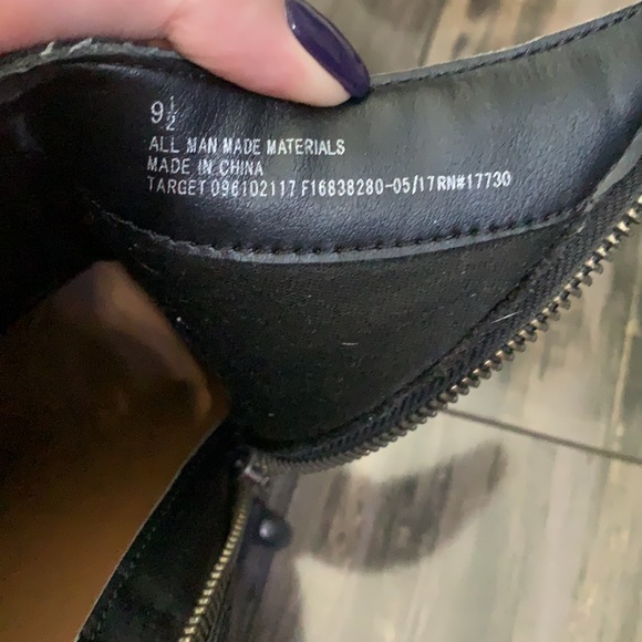 DV by Dolce Vita Jameson Double Zipper Bootie - Picture 6 of 6